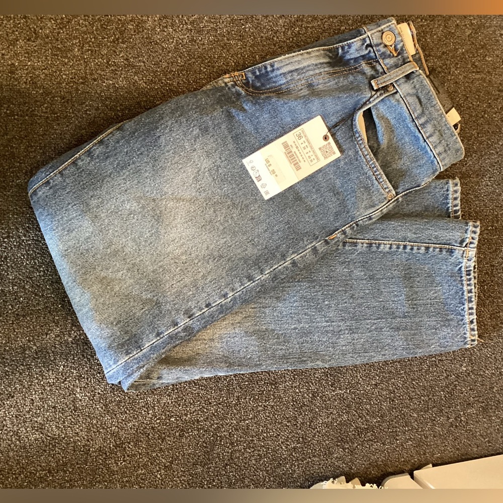 NWT Zara mid rise slim straight jean